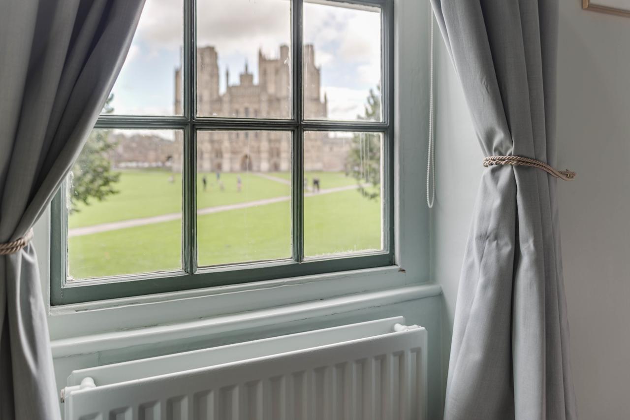 The Ancient Gatehouse & Rugantino Restaurant Hotell Wells Eksteriør bilde